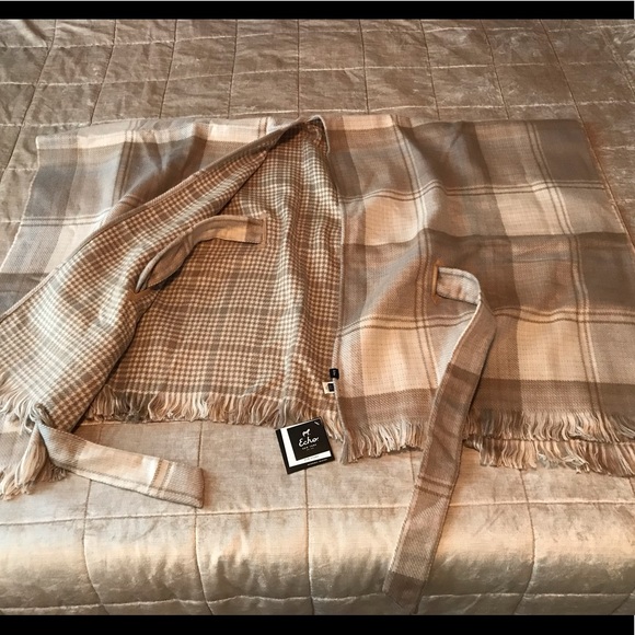 Echo poncho sweater cape - Picture 4 of 4